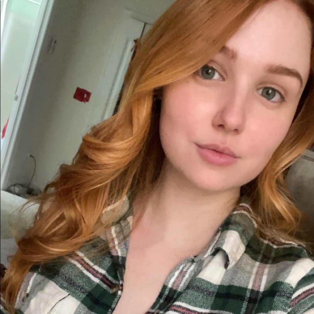 Meet your Posher, Danielle
